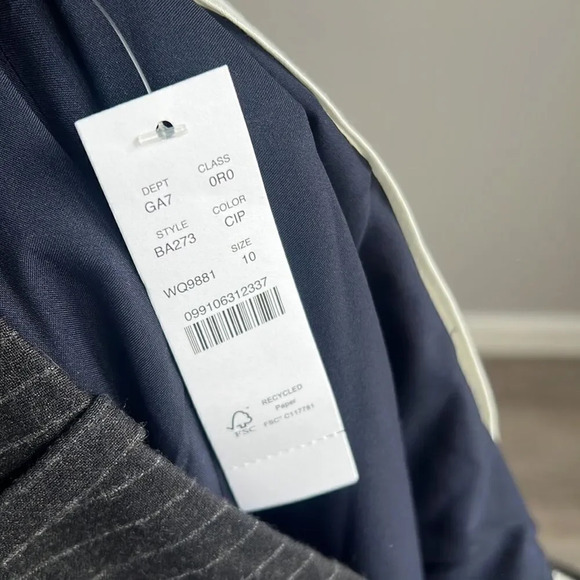 NEW j Crew Pleat-front pant in pinstripe Italian brushed wool - Picture 13 of 15